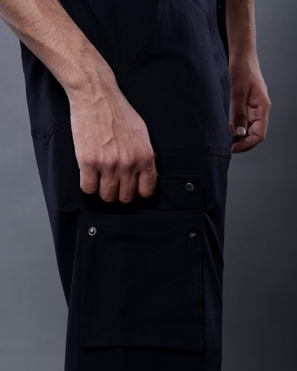 Straight Fit Cargo [Black]